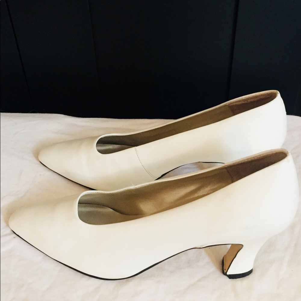 DOLCIS white leather (made in Brazil) Style:Debbie